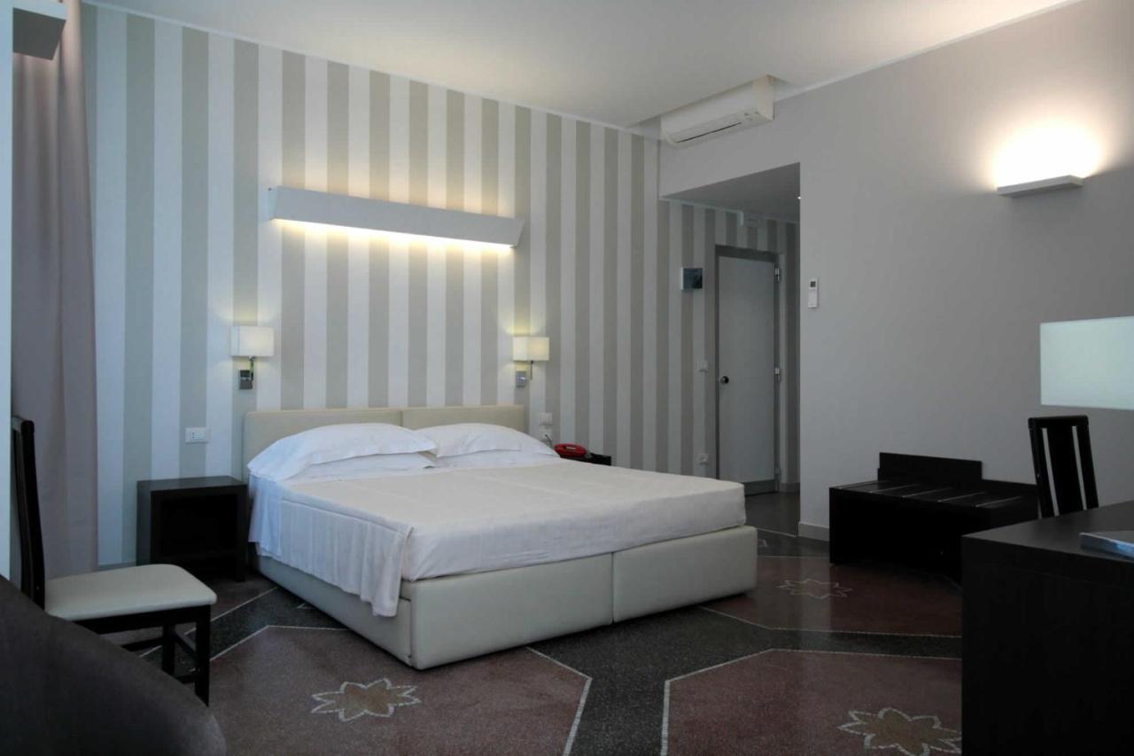 Hotel Vittoria Genova Eksteriør billede