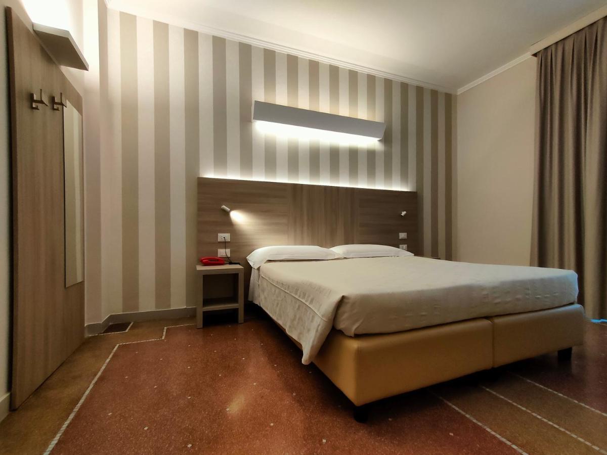 Hotel Vittoria Genova Eksteriør billede