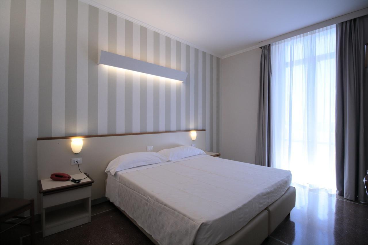 Hotel Vittoria Genova Eksteriør billede